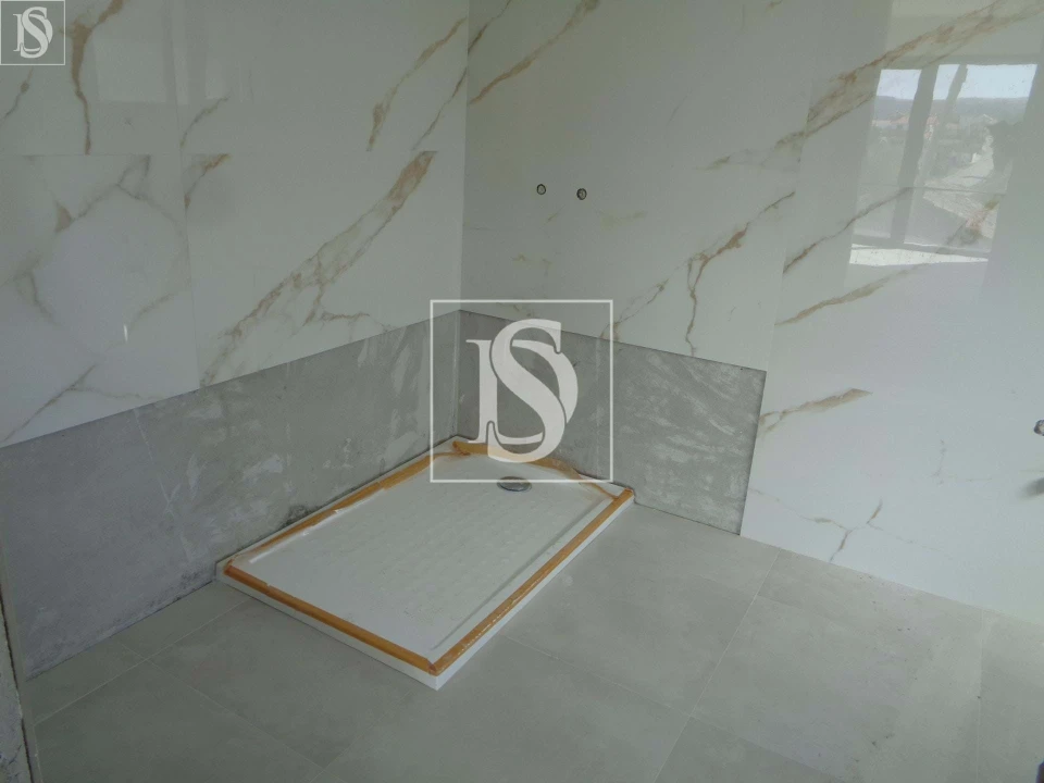 Moradia T3 para Venda em Nossa Senhora das Misericordias Foto 7