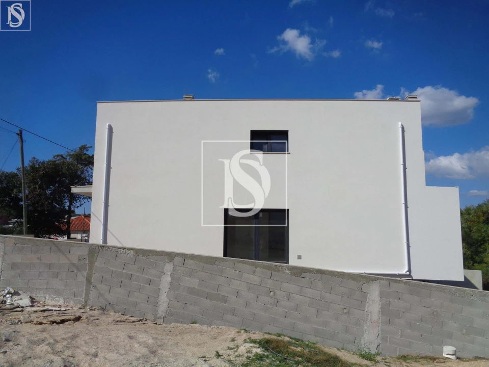 Moradia T3 para Venda em Nossa Senhora das Misericordias Foto 16