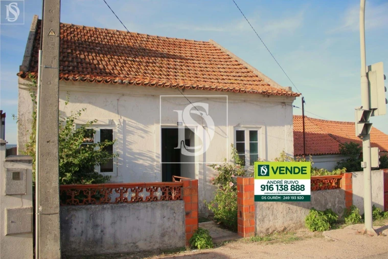 Moradia T3 para Venda em Alburitel