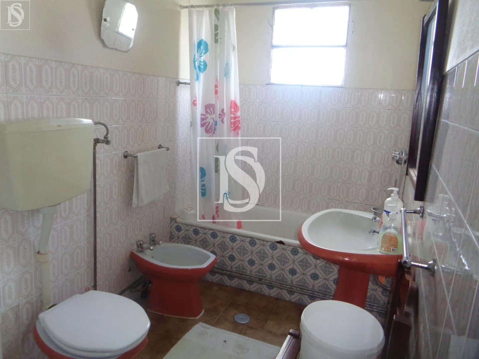 Moradia T3 para Venda em Nossa Senhora das Misericordias Foto 2