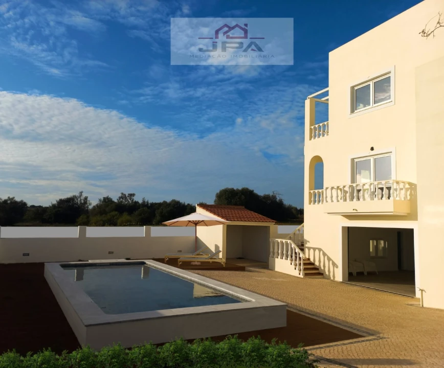 Moradia T7 para Venda em Altura Foto 3