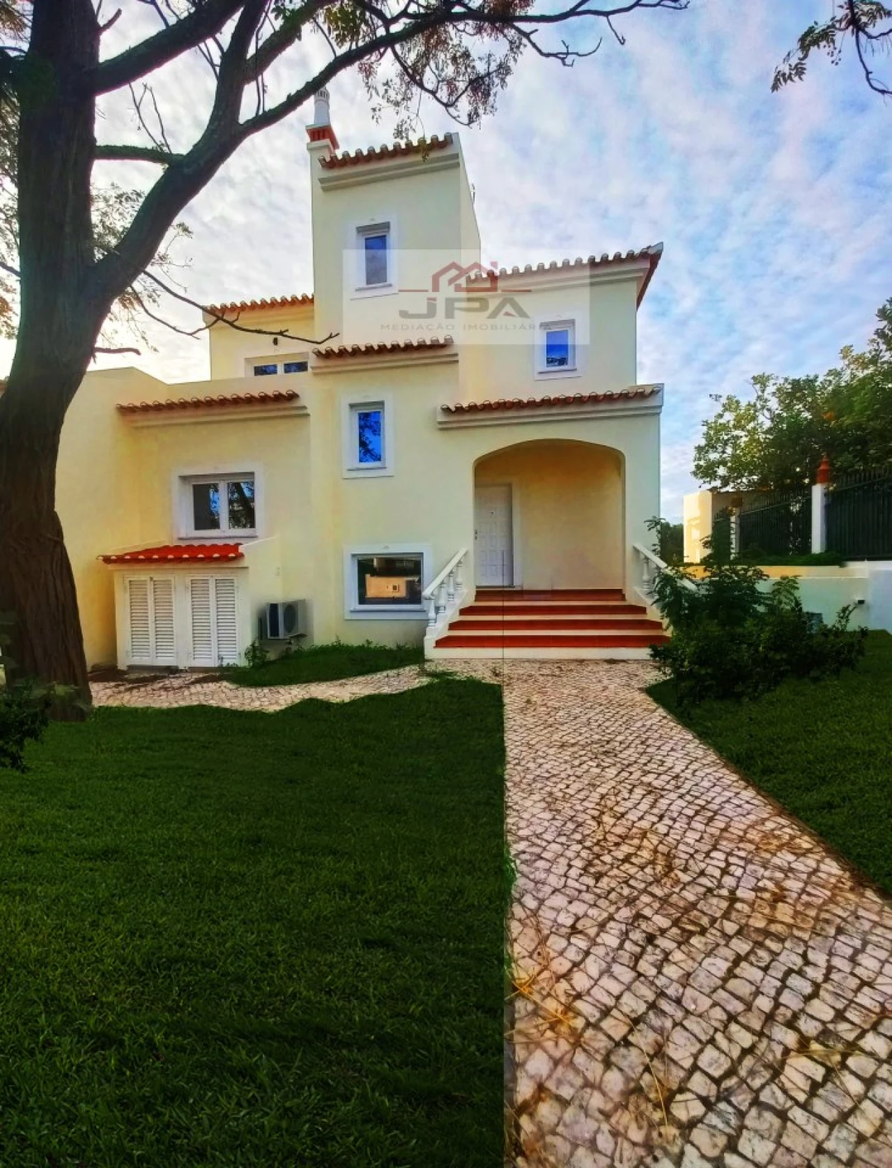 Moradia T7 para Venda em Altura Foto 9