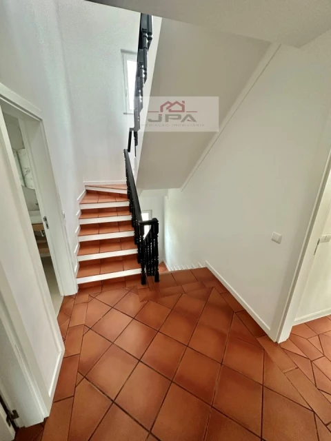 Moradia T7 para Venda em Altura