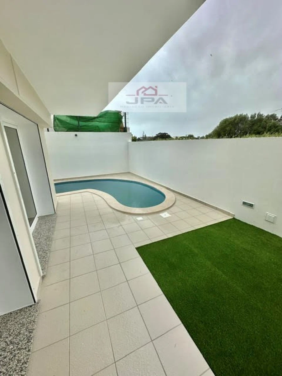 Moradia T3 para Venda em Altura Foto 29