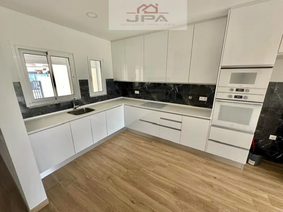 Moradia T3 para Venda em Altura Foto 35