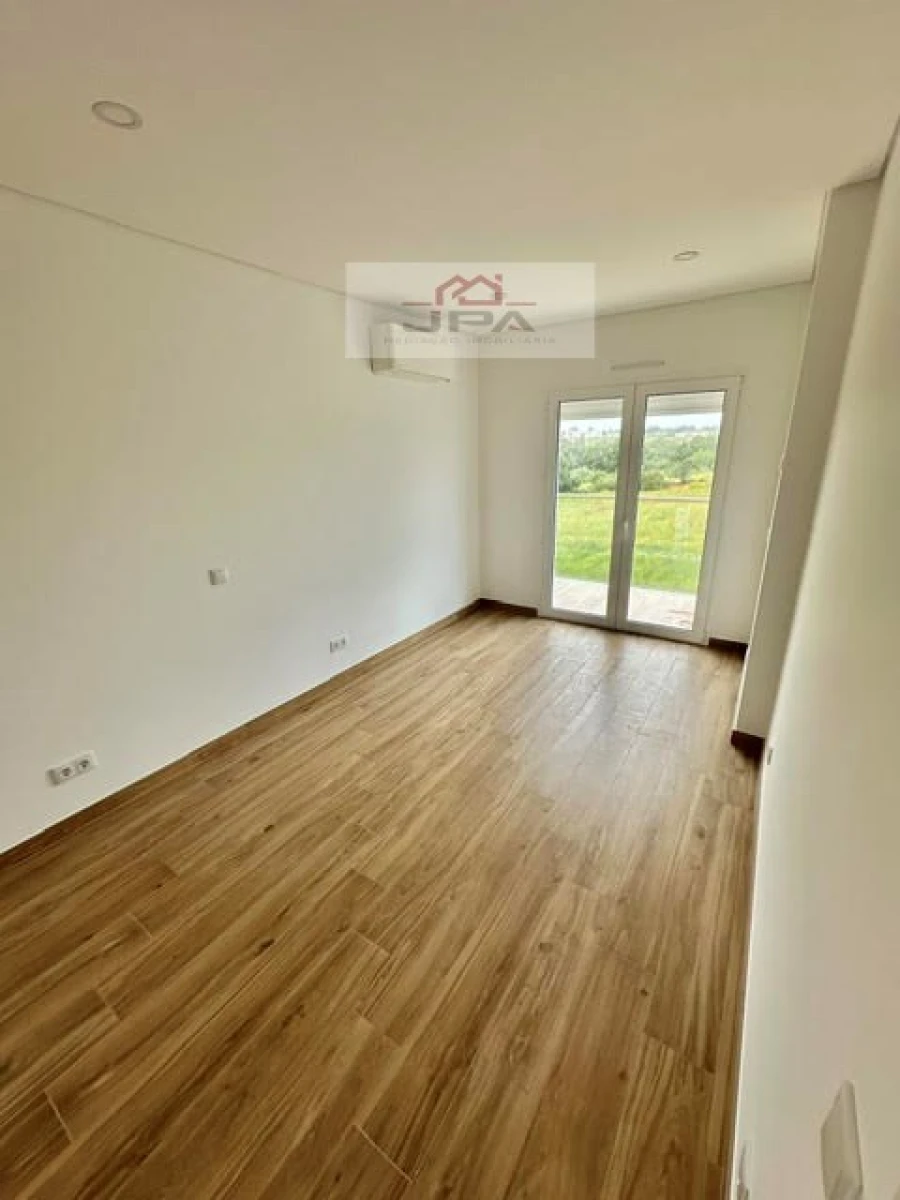 Moradia T3 para Venda em Altura Foto 28