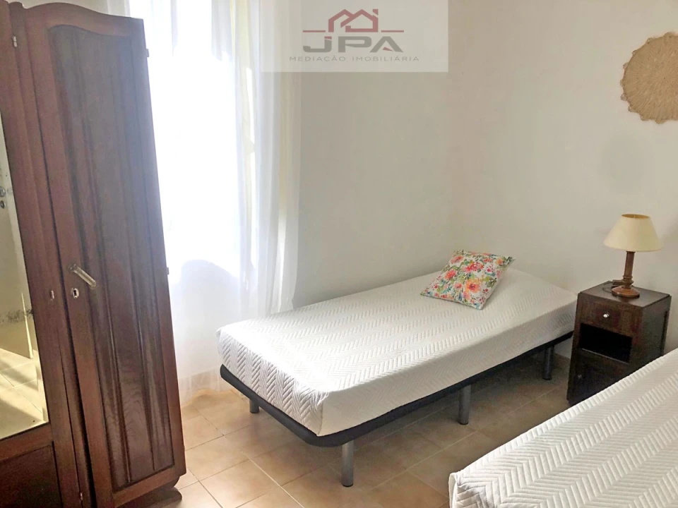 Moradia T4 para Venda em Azinhal Foto 15