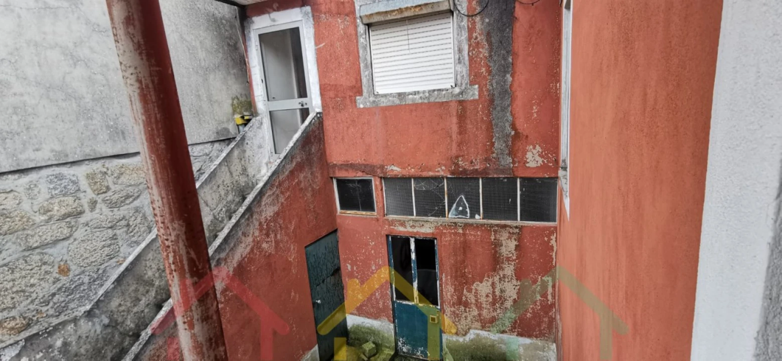 Moradia para Venda em Gulpilhares e Valadares Foto 2