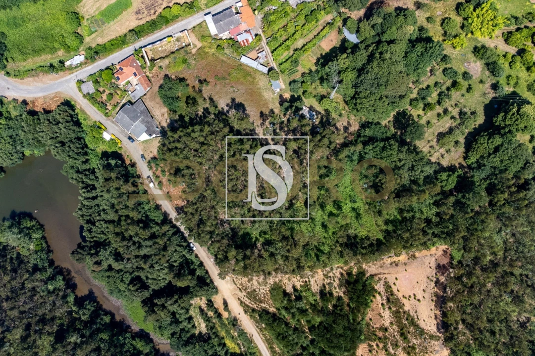 Terreno para Venda em Melres e Medas Foto 3