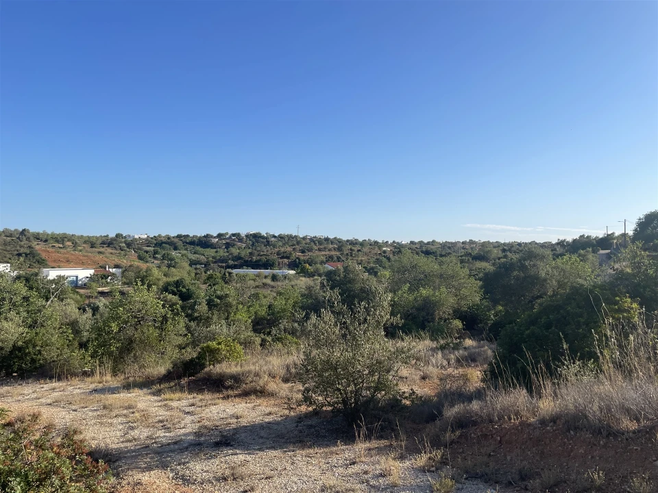 Terreno Misto para Venda em Quelfes Foto 3