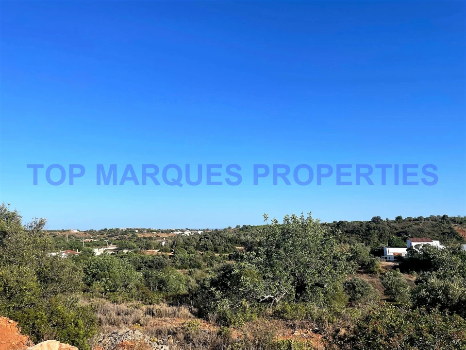 Terreno Misto para Venda em Quelfes Foto 8