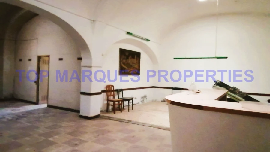 Armazém para Venda em Quelfes Foto 10