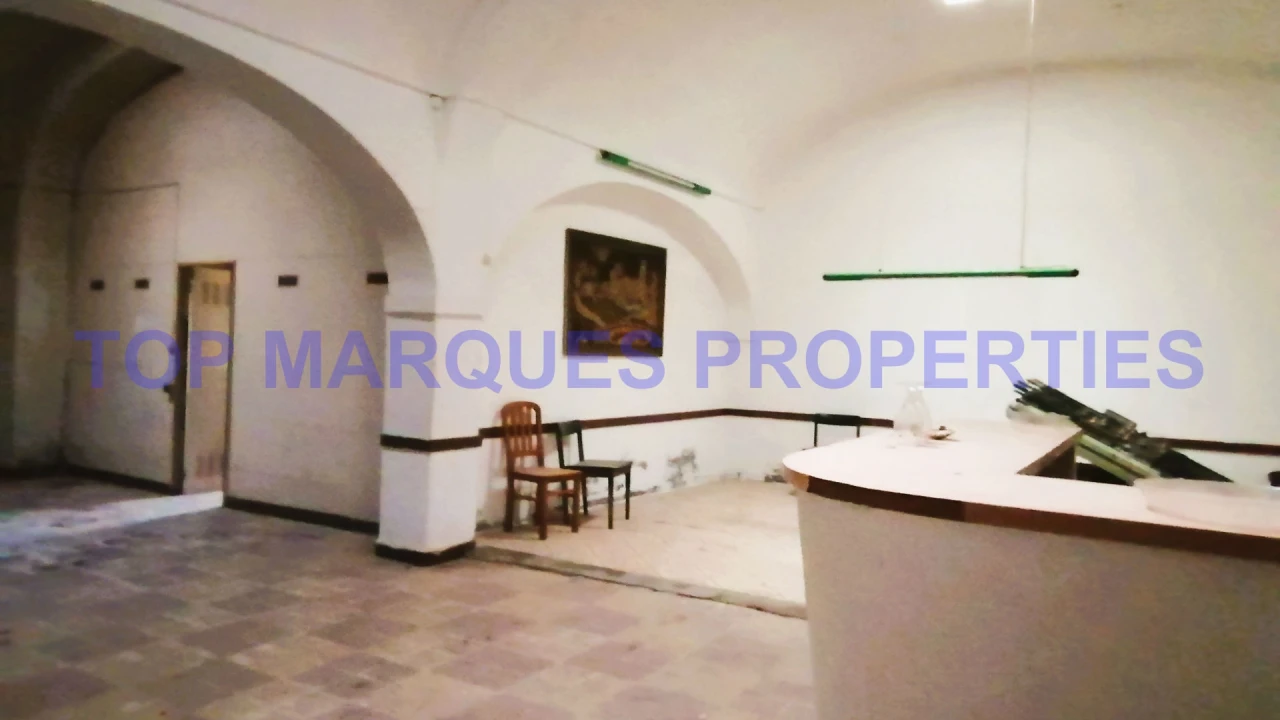 Armazém para Venda em Quelfes Foto 10