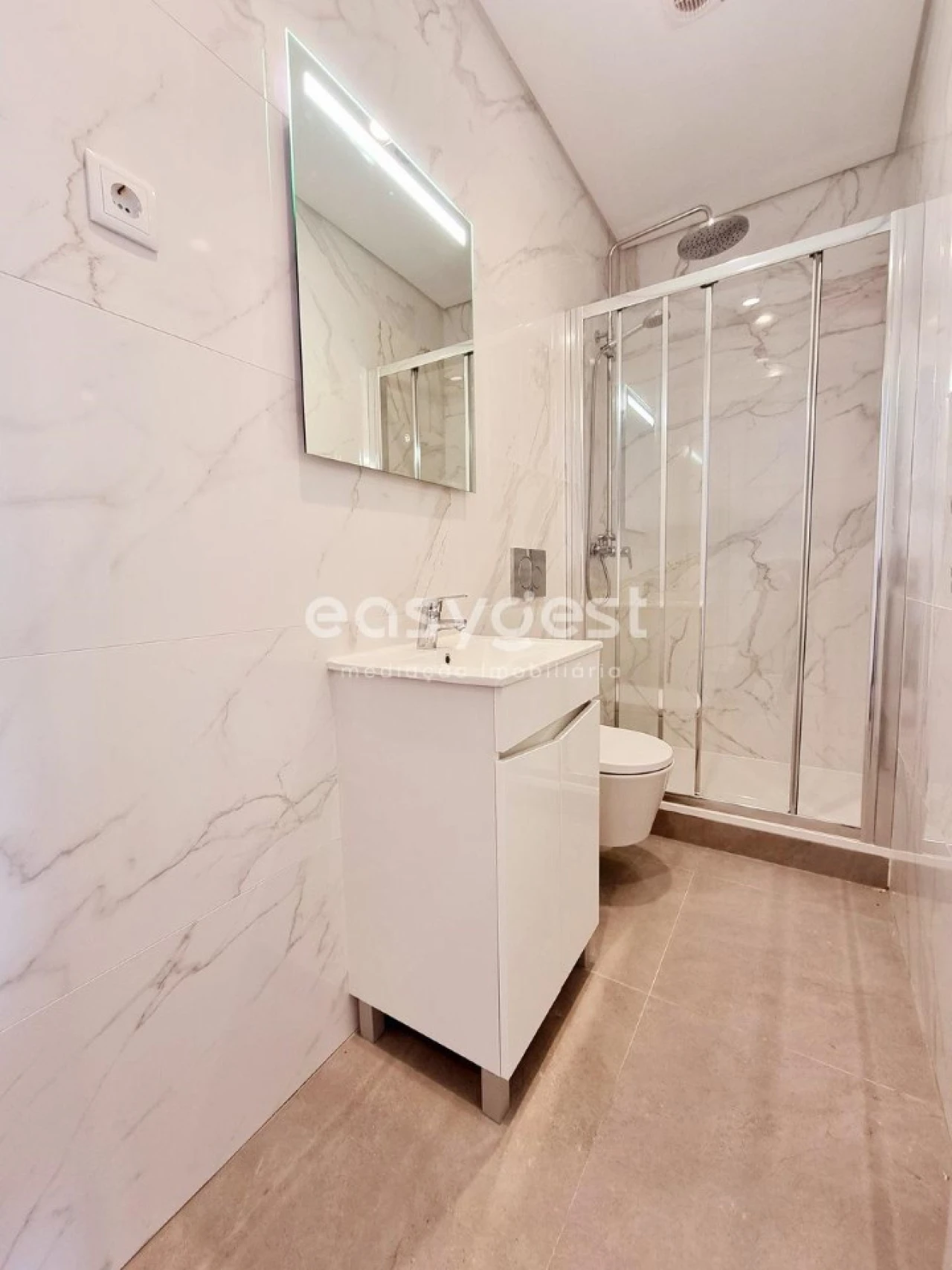 Apartamento T2 para Venda em São Domingos de Benfica Foto 14