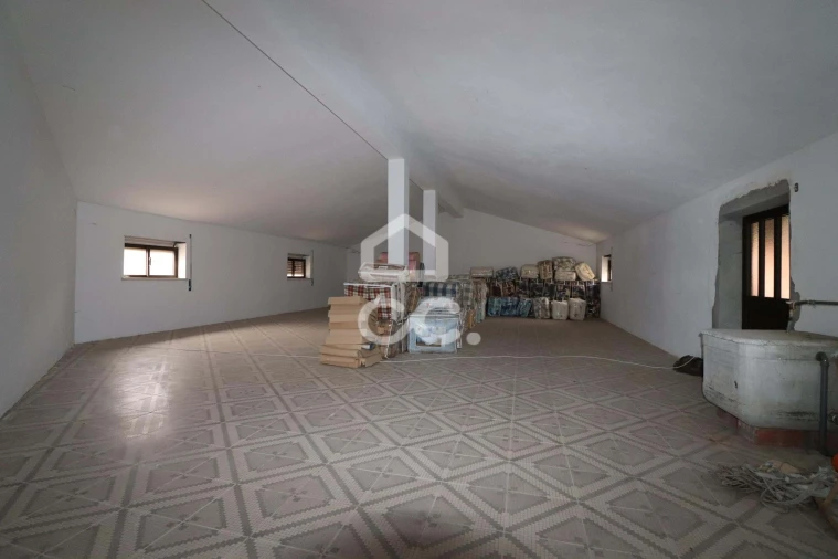 Moradia T5 para Venda em Avelar Foto 31