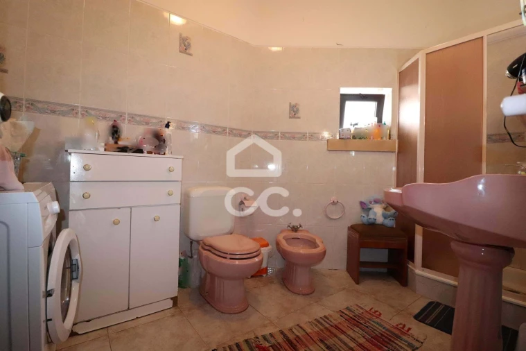 Moradia T5 para Venda em Avelar Foto 30