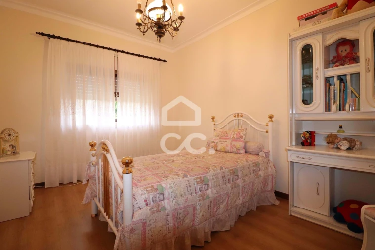 Moradia T5 para Venda em Avelar Foto 15