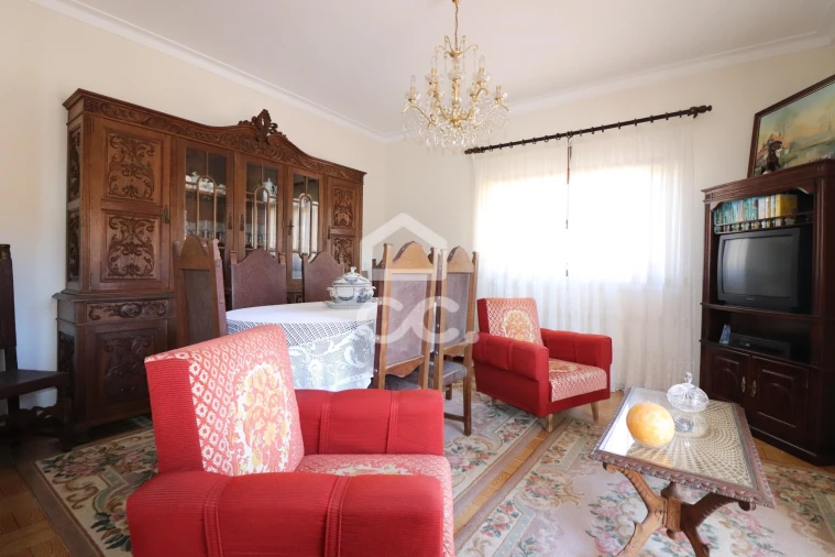 Moradia T5 para Venda em Avelar Foto 9