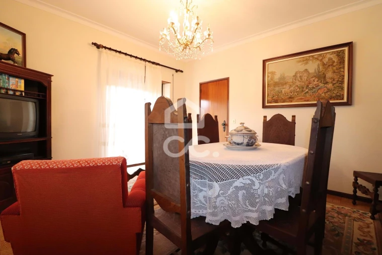 Moradia T5 para Venda em Avelar Foto 8