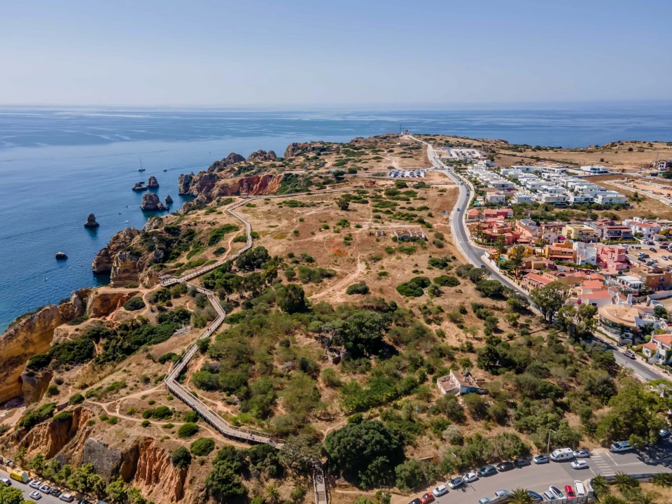 Terreno para Venda em Lagos (São Sebastião e Santa Maria) Foto 1
