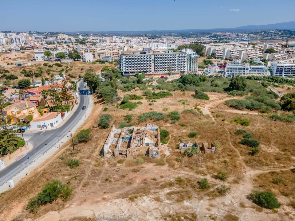 Terreno para Venda em Lagos (São Sebastião e Santa Maria) Foto 8