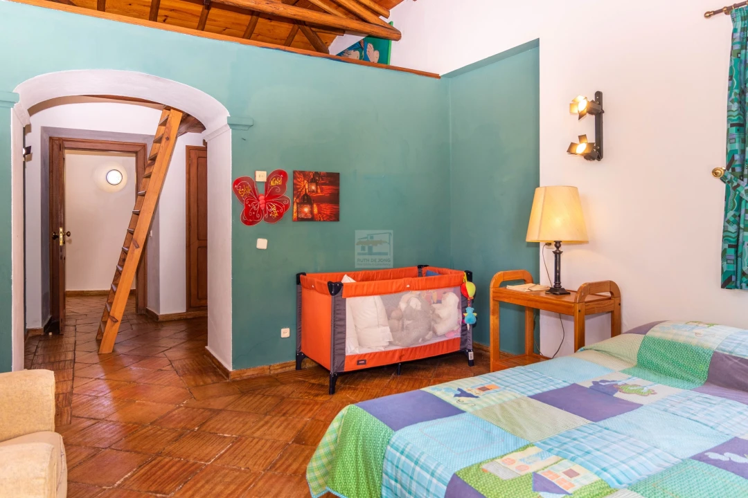 Moradia T5 para Venda em Mexilhoeira Grande Foto 23