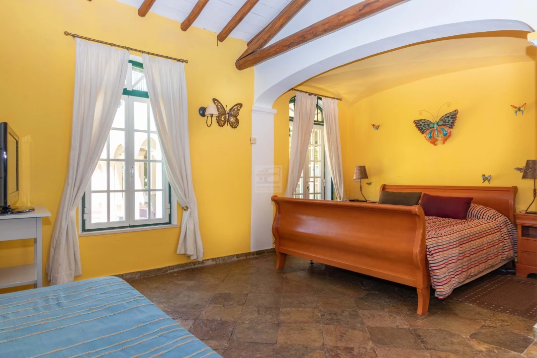 Moradia T5 para Venda em Mexilhoeira Grande Foto 16