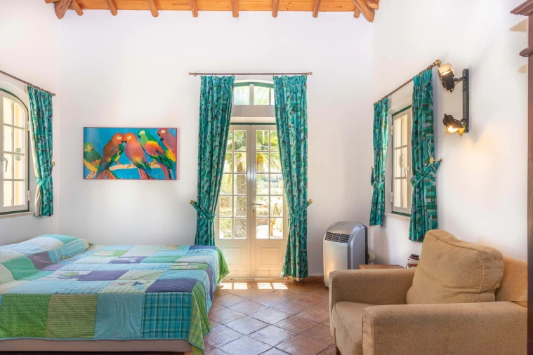 Moradia T5 para Venda em Mexilhoeira Grande Foto 22