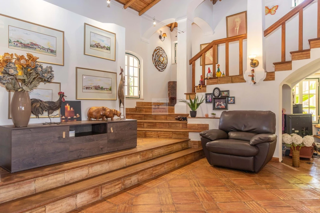 Moradia T5 para Venda em Mexilhoeira Grande Foto 13