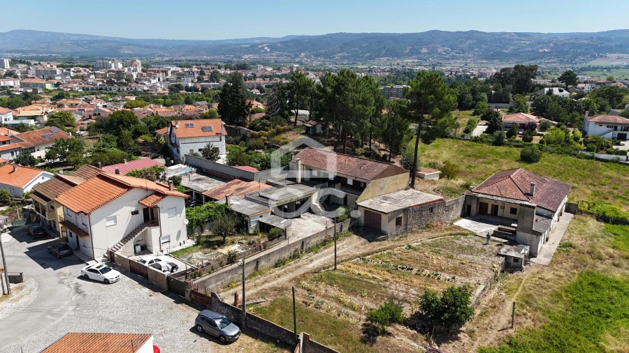 Moradia T4 para Venda em Santa Maria Maior Foto 10