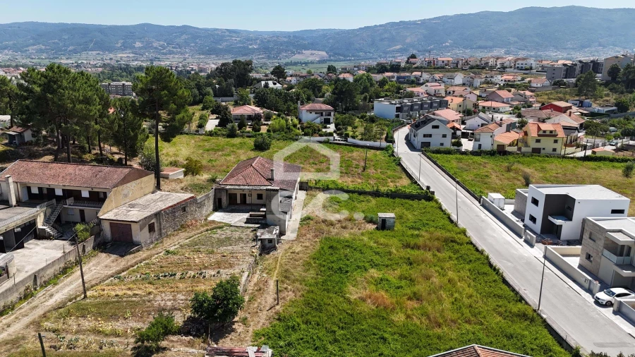 Moradia T4 para Venda em Santa Maria Maior Foto 9