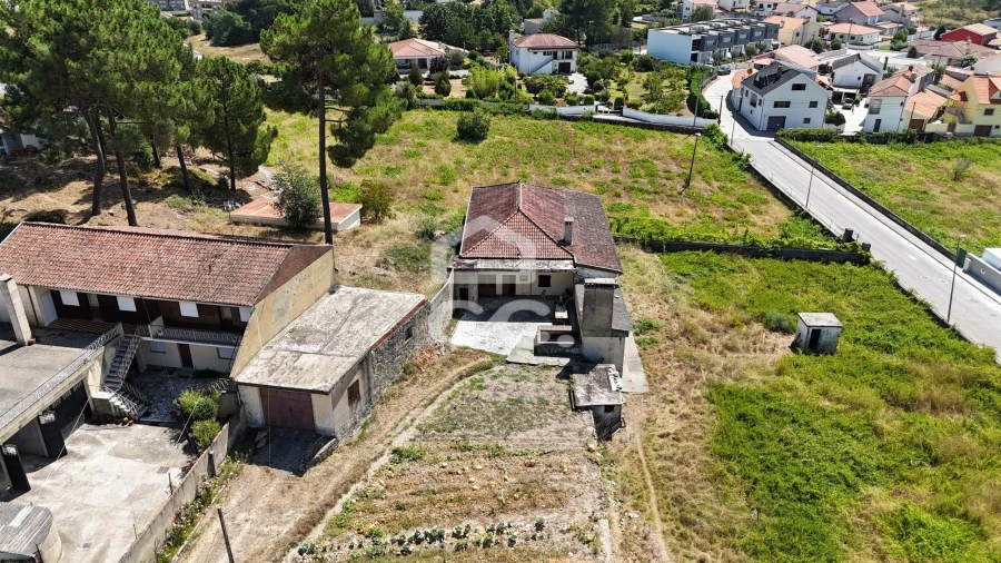 Moradia T4 para Venda em Santa Maria Maior Foto 11