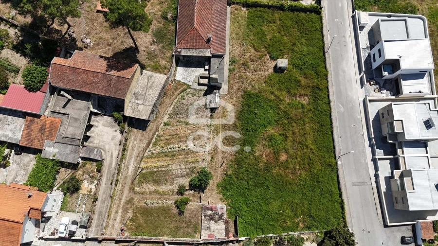 Moradia T4 para Venda em Santa Maria Maior Foto 3