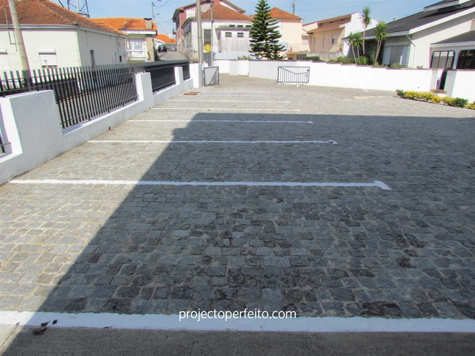 Armazém para Arrendamento em Fânzeres e São Pedro da Cova Foto 14