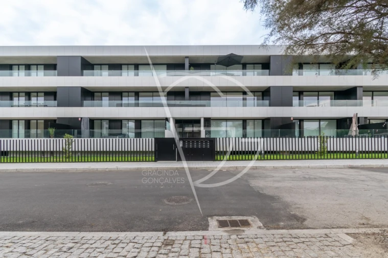 Apartamento T1 para Venda em Canidelo Foto 27