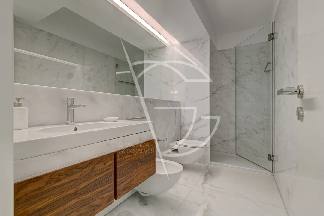 Apartamento T1 para Arrendamento em Aldoar, Foz do Douro e Nevogilde Foto 13