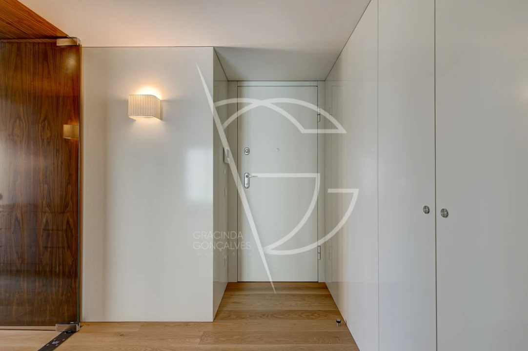 Apartamento T1 para Arrendamento em Aldoar, Foz do Douro e Nevogilde Foto 15