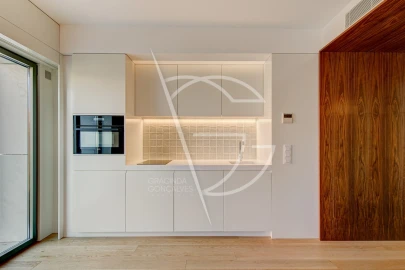 Apartamento T1 para Arrendamento em Aldoar, Foz do Douro e Nevogilde