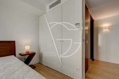 Apartamento T1 para Arrendamento em Aldoar, Foz do Douro e Nevogilde