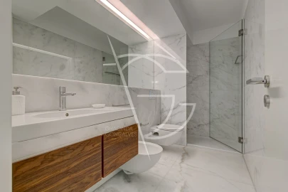 Apartamento T1 para Arrendamento em Aldoar, Foz do Douro e Nevogilde