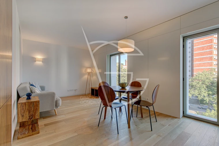 Apartamento T1 para Arrendamento em Aldoar, Foz do Douro e Nevogilde Foto 4