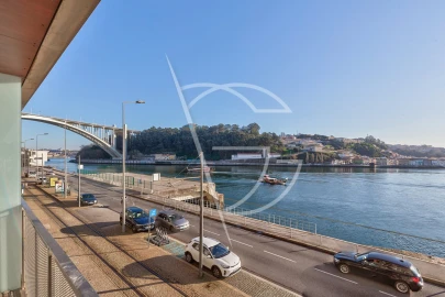 Apartamento T2 para Venda em Lordelo do Ouro e Massarelos