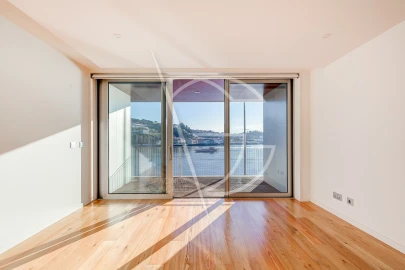Apartamento T2 para Venda em Lordelo do Ouro e Massarelos