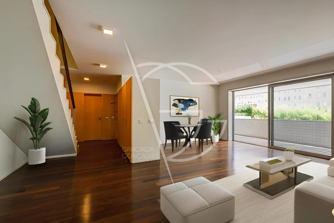 Apartamento T3 para Venda em Lordelo do Ouro e Massarelos Foto 1