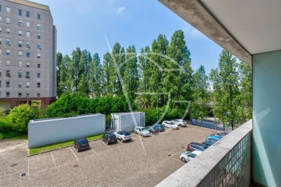 Apartamento T3 para Venda em Lordelo do Ouro e Massarelos