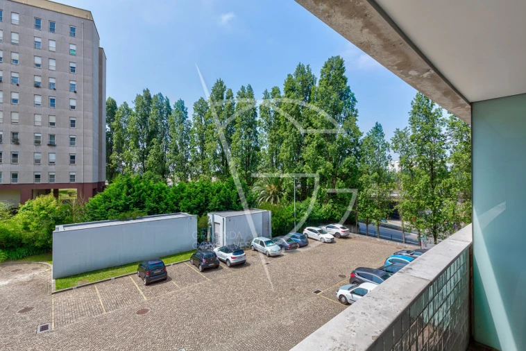 Apartamento T3 para Venda em Lordelo do Ouro e Massarelos Foto 5
