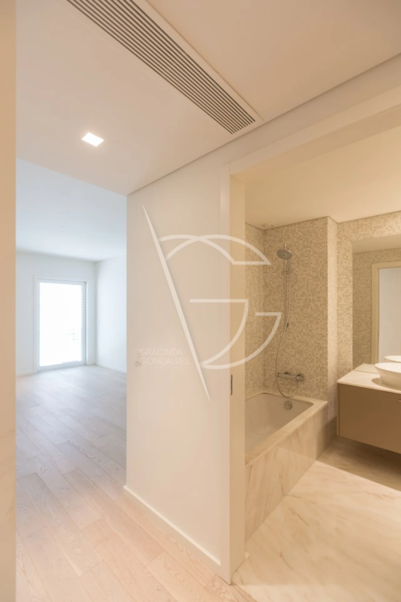 Apartamento T4 para Venda em Bonfim Foto 28