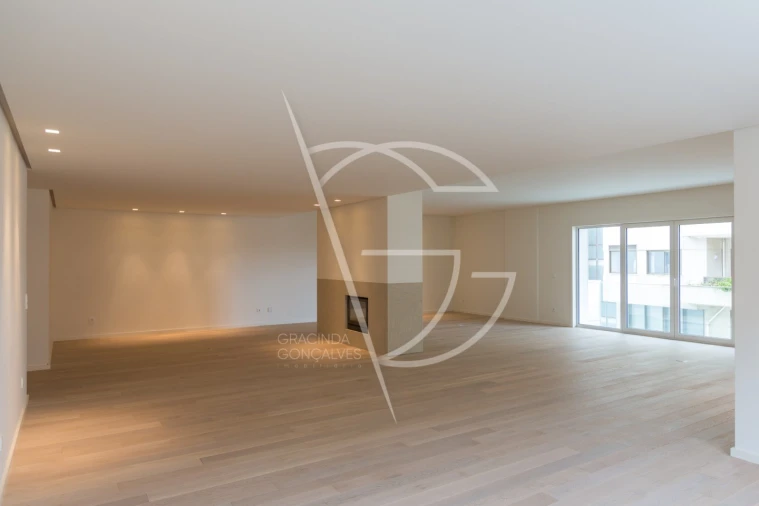 Apartamento T4 para Venda em Bonfim Foto 5