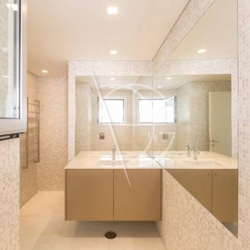 Apartamento T4 para Venda em Bonfim Foto 32