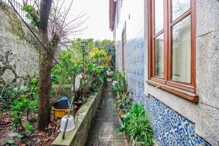 Moradia T9 para Venda em Bonfim Foto 2